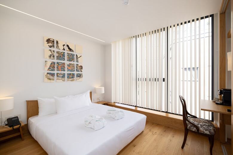Limehouse Library Hotel