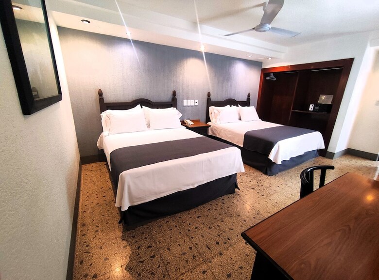 Hotel Habana