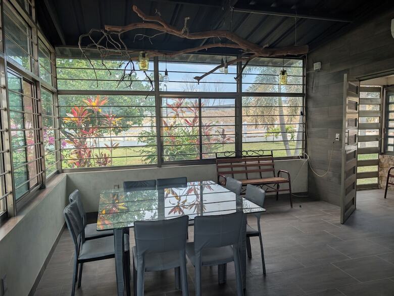 Hotel Los Cedros Uayamon