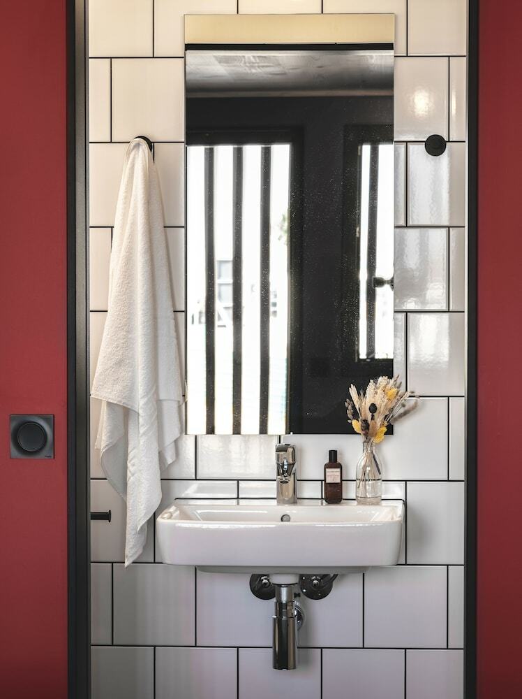Eklo Hotels Paris Marne La Vall�e