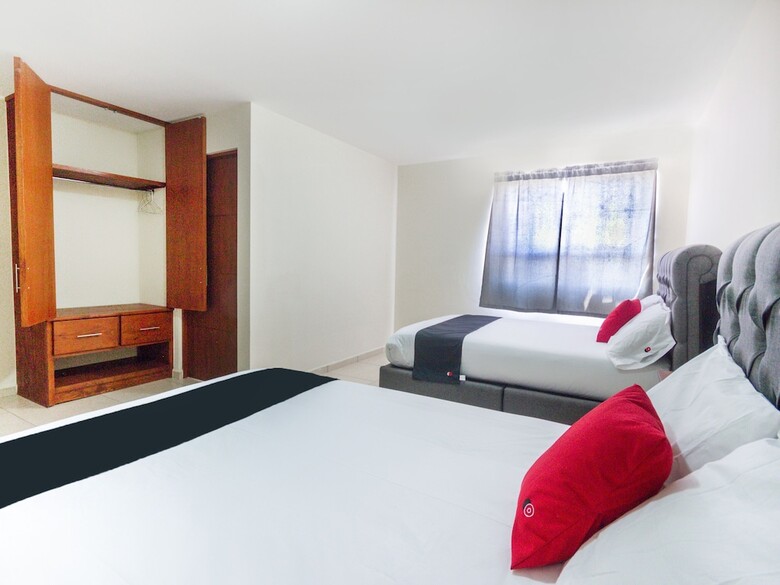 Aparthotel Suites Del Pozo