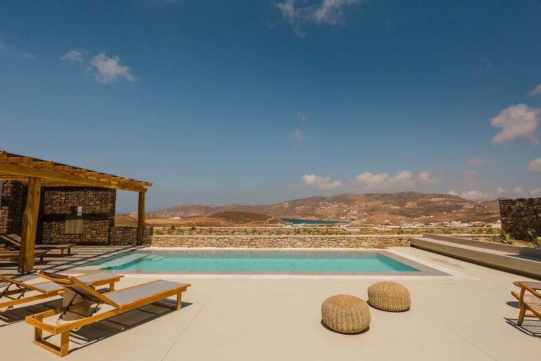 Villa Amarelo Suites