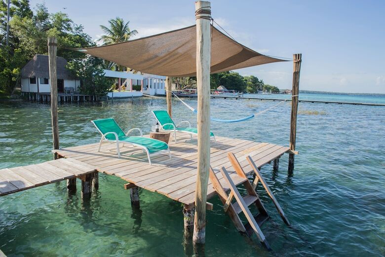 Cabana Lagoon Front Suite With Bikes & Kayaks