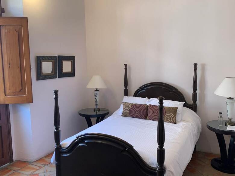 Hotel Casa Araiza Centro de Guadalajara