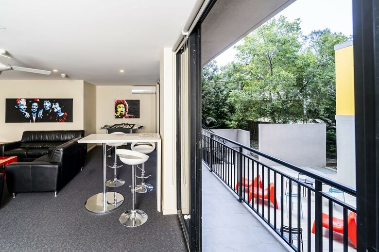 Aparthotel Dayman Apartments