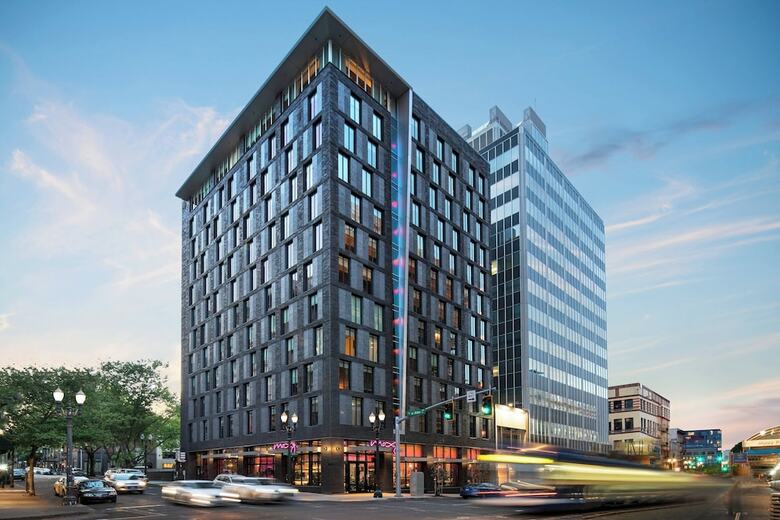 Hotel Moxy Portland Downtown