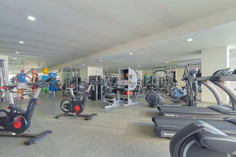 Hotel Maxwell Residences At Indah