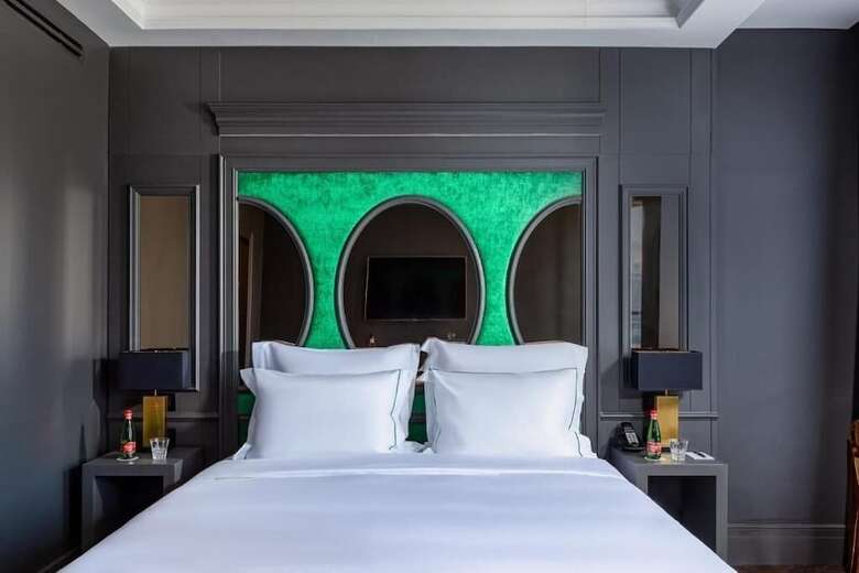 Hotel Debrah Brown