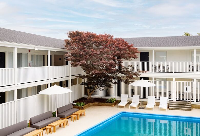 Hotel Parker Beach Lodge