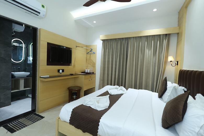 Hotel Sar Kamla Dham