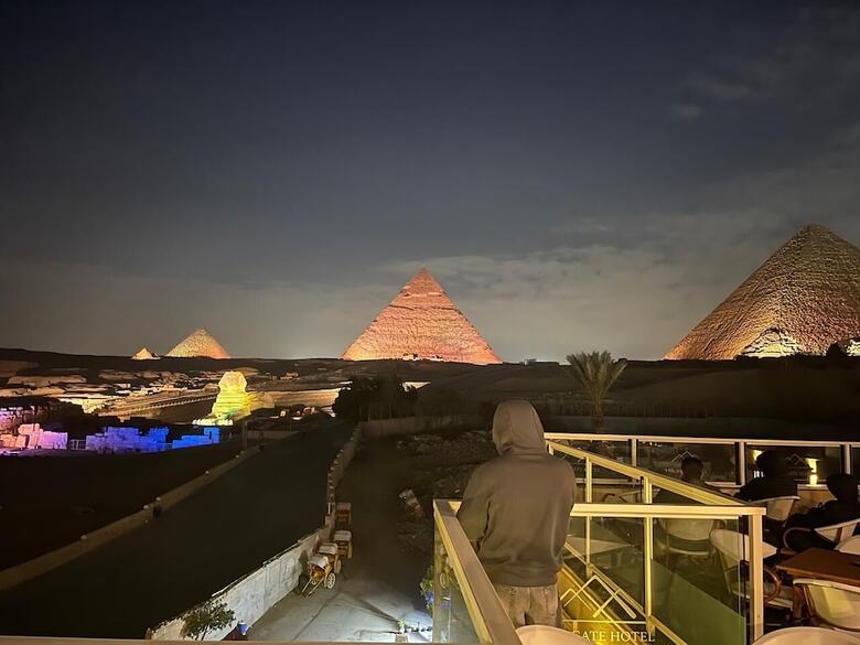 Bed & Breakfast The Gate Hotel Front Pyramids & Sphinx View