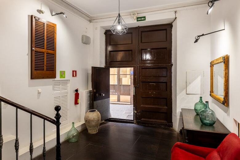 Hotel Antiguo Brondo Selfcheck-in Smart Rooms