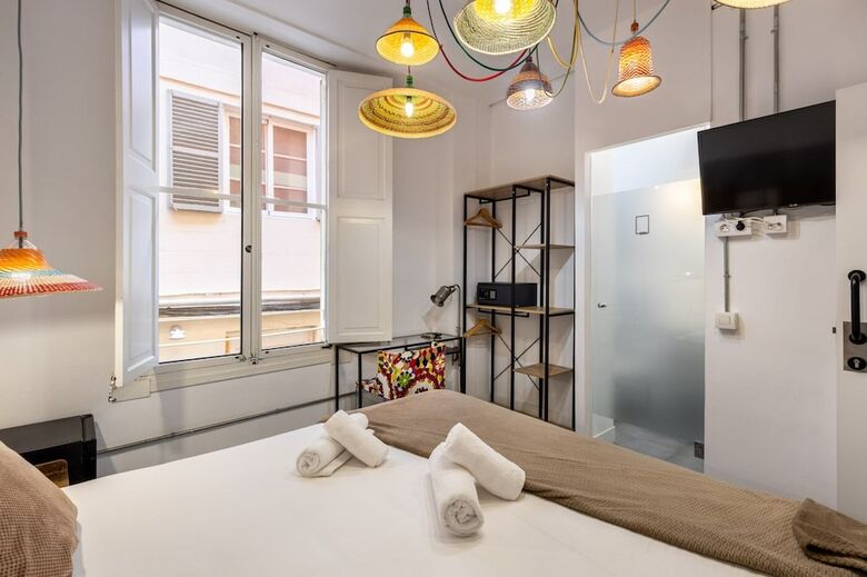 Hotel Antiguo Brondo Selfcheck-in Smart Rooms
