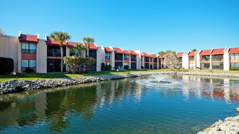 Hotel Runaway Bay 213 - 1845191