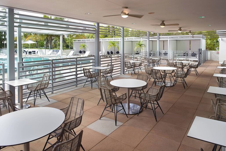 Hotel Courtyard By Marriott Miami Coconut Grove