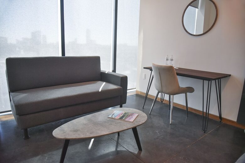 Hotel Suites Bq