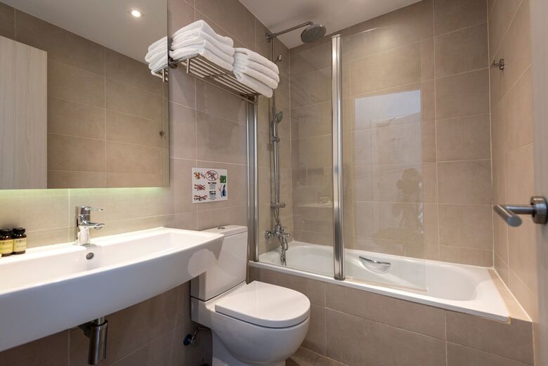 Pension Plaza Goya Rooms