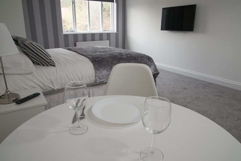 Tlk Apartments And Hotel