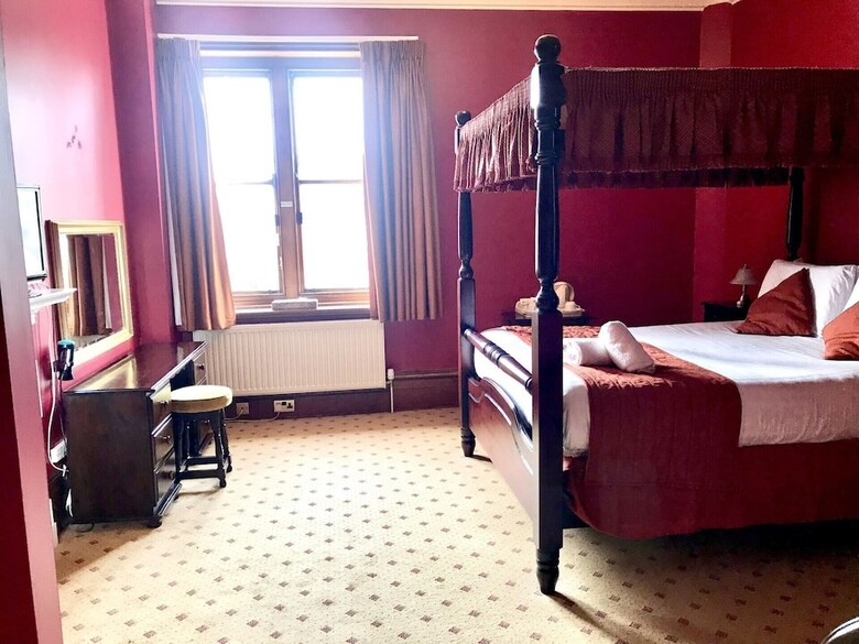 Purbeck House Hotel