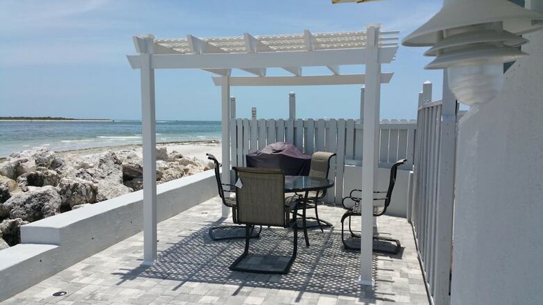 Aparthotel Island's End Resort