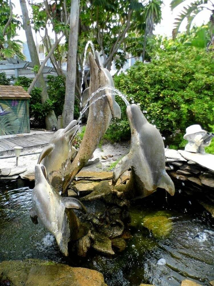 Aparthotel Island's End Resort