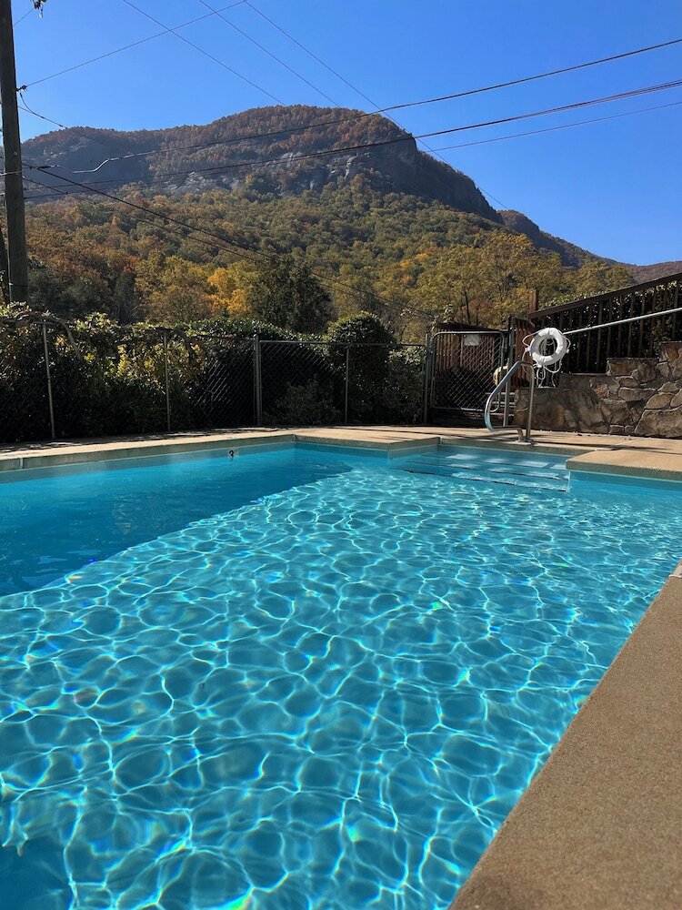 Motel The Chimney Rock Inn & Cottages