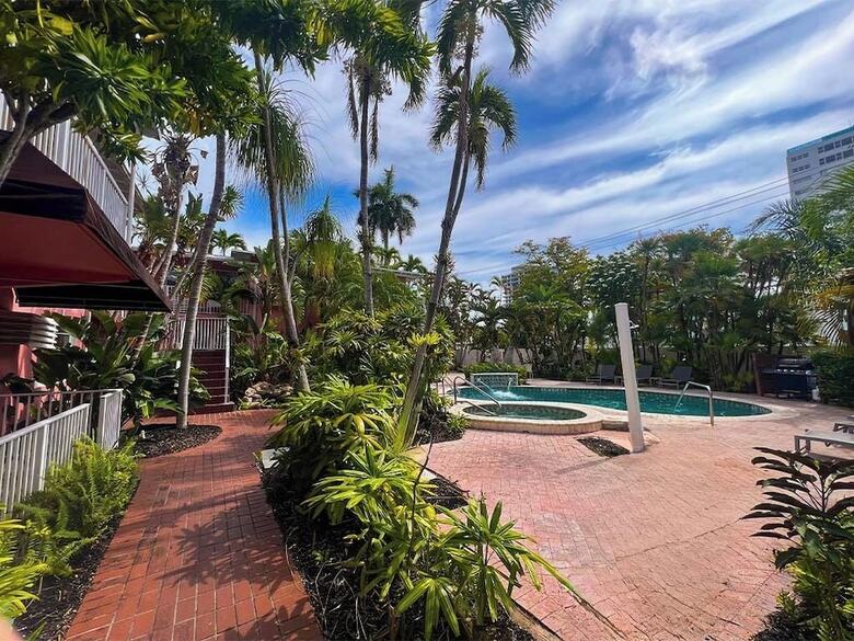 Winterset A North Beach Village Resort Hotel