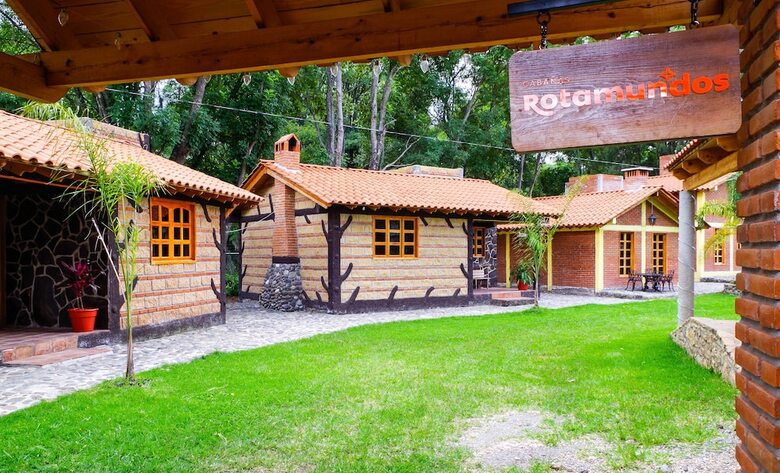 Hotel Caba�as Del Bosque