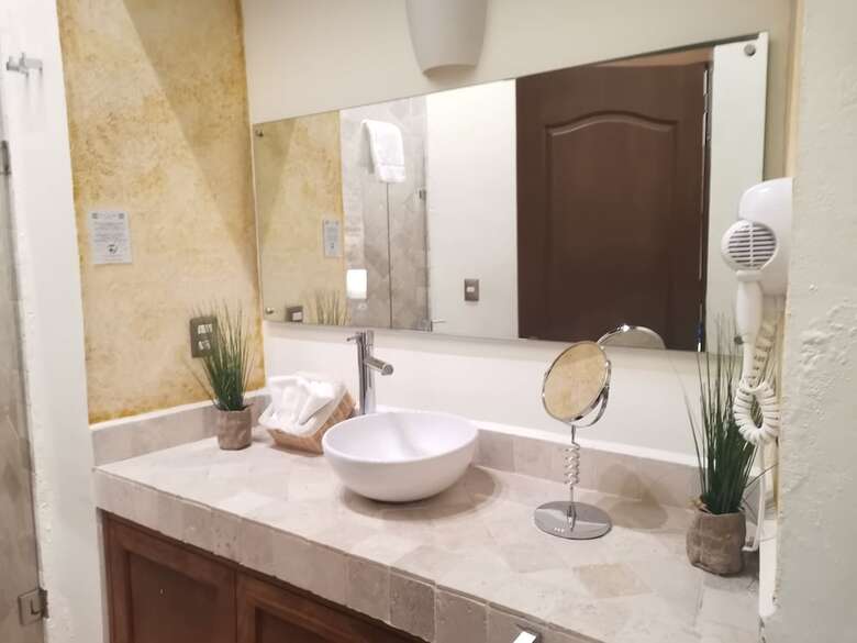 Hotel Mes�n Santa Clara