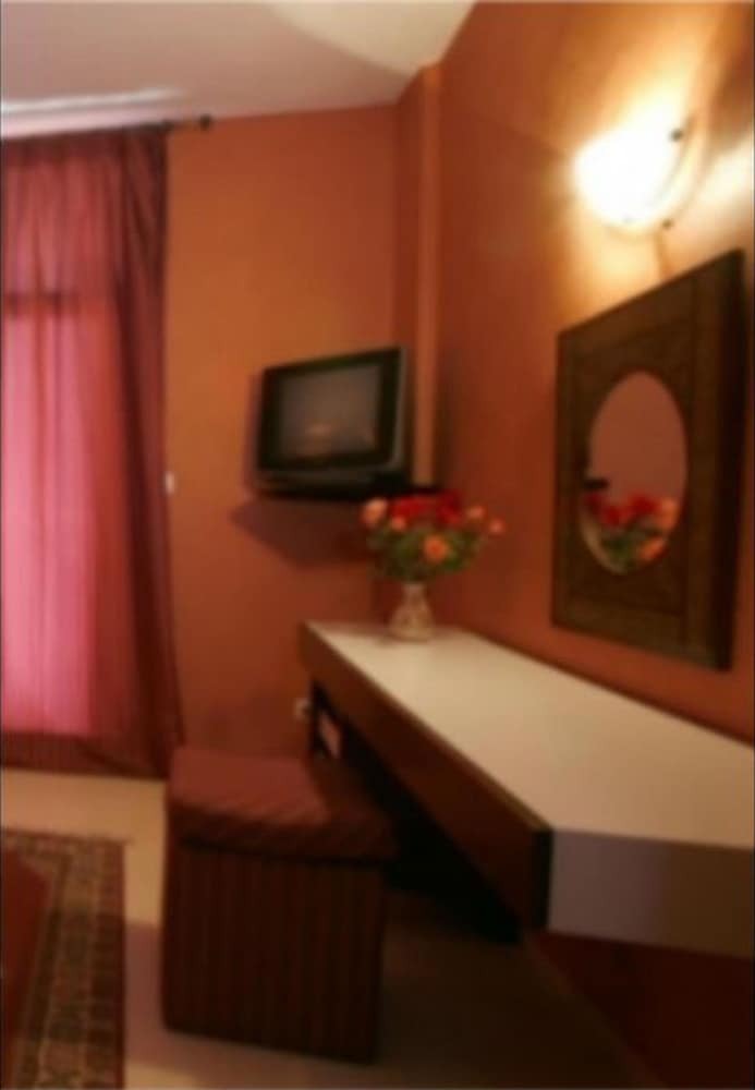 Apartment Room For Familyfriends