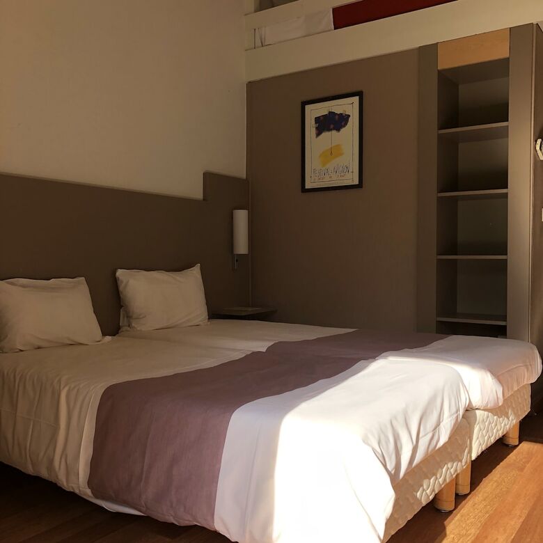Hotel H�tel Cristol