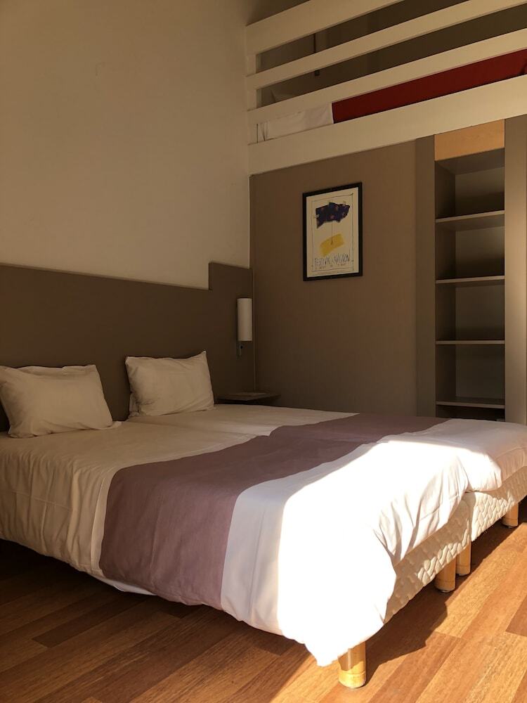 Hotel H�tel Cristol