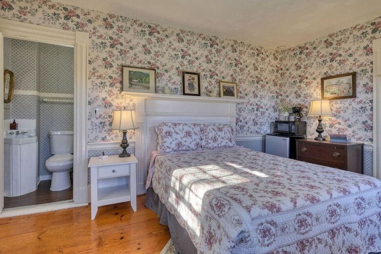 Hotel Open Hearth Inn