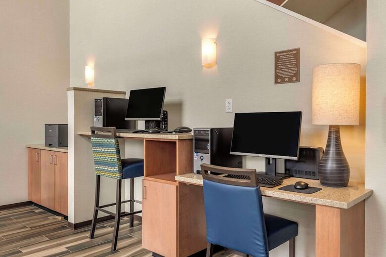 Hotel Comfort Inn & Suites Pittsburgh-northshore