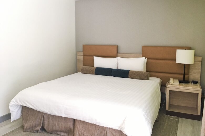 Kaimana Beach Hotel