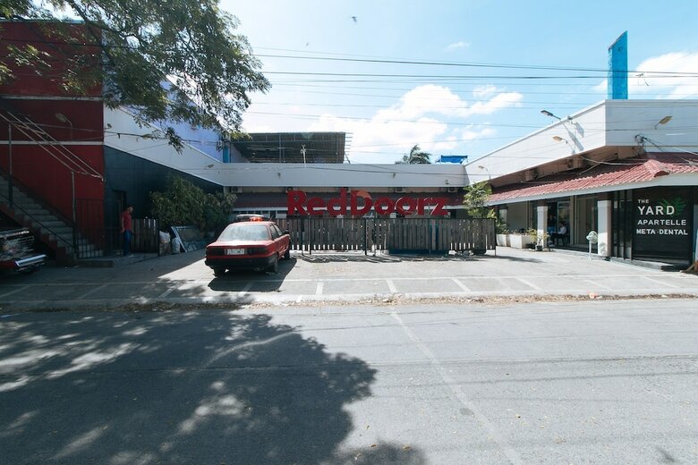 Hotel Reddoorz @ Chipeco Avenue Calamba