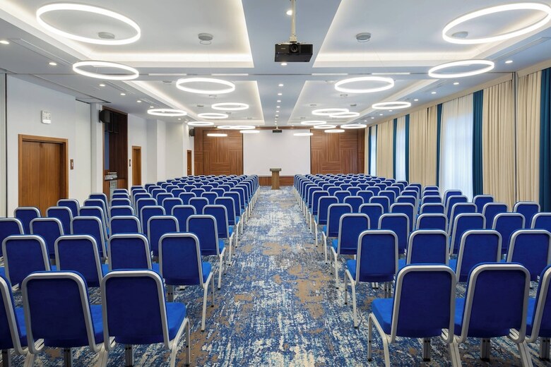 Hotel Courtyard By Marriott Tashkent