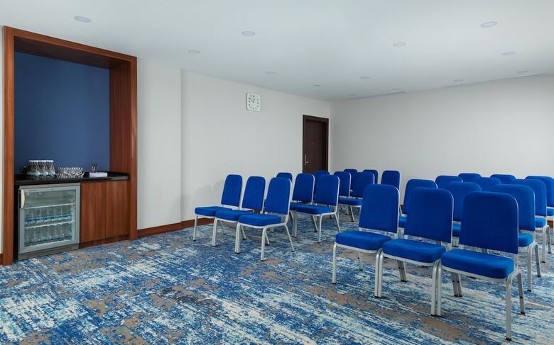 Hotel Courtyard By Marriott Tashkent