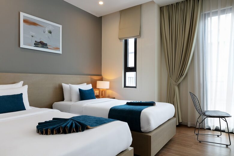 Hotel La Batisse Resort Halong