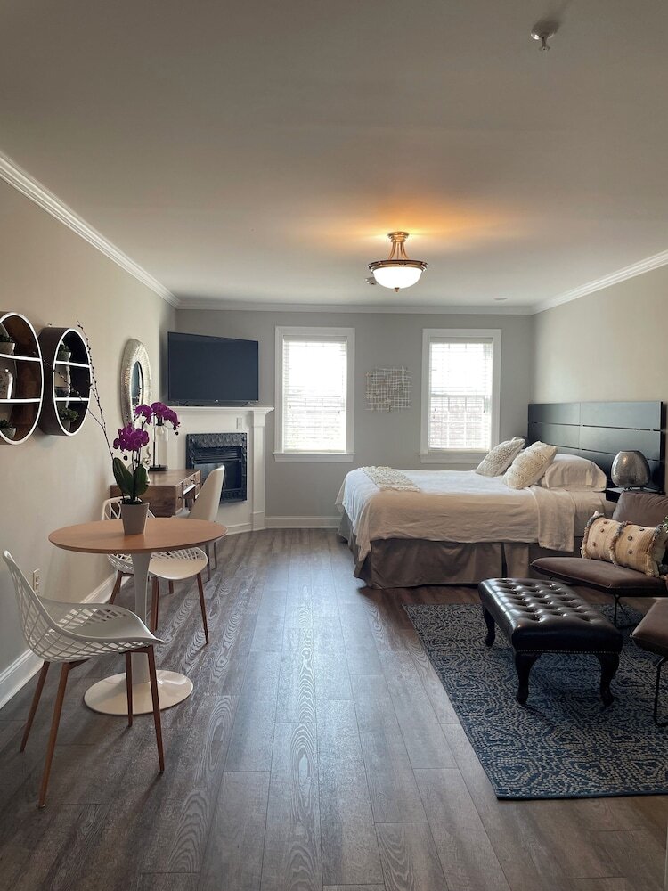 Bed & Breakfast Hargrave House B & B