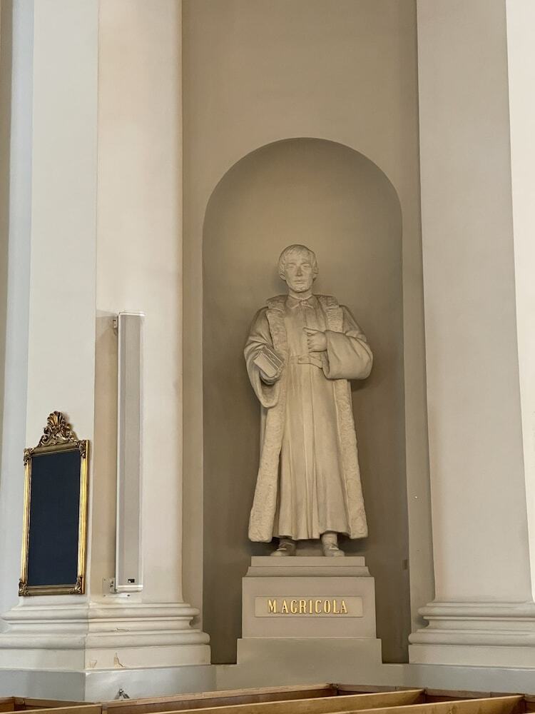 Senate Hotel