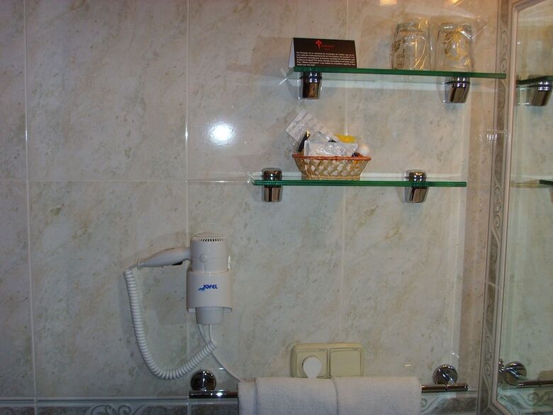 Pension Hostal Residencia Fornos