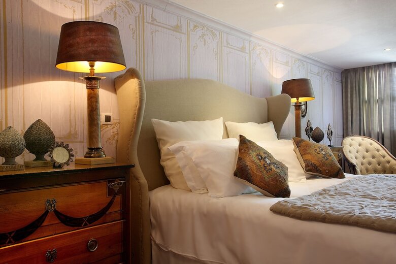 Hotel Domaine Des Saints P�res