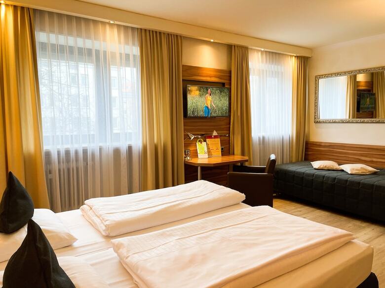 City Hotel Ost Am K�