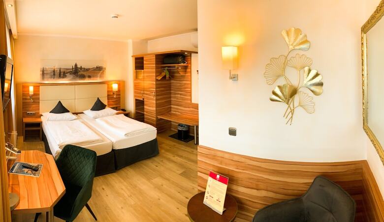 City Hotel Ost Am K�