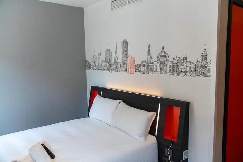 Easyhotel Cardiff