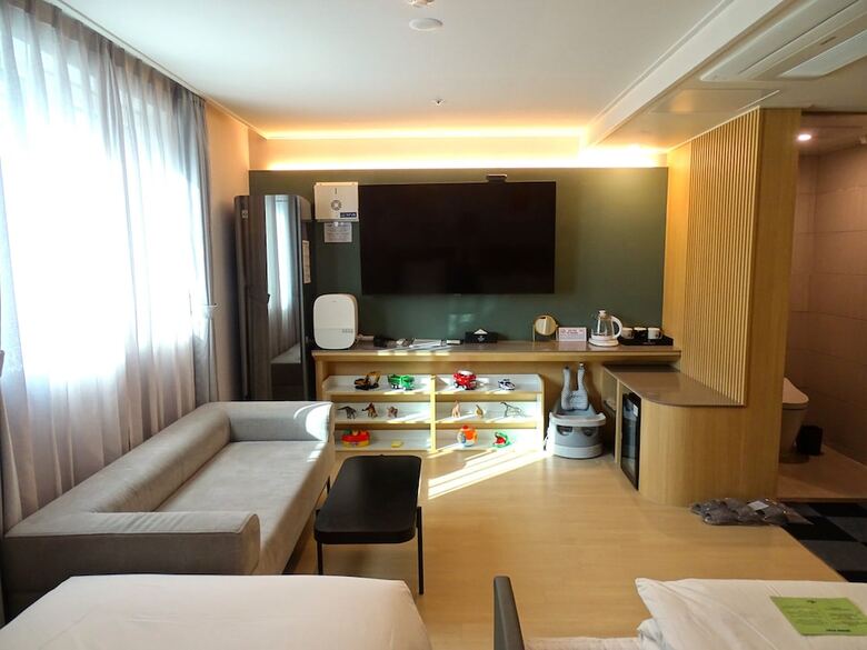 Hound Hotel Busan Station