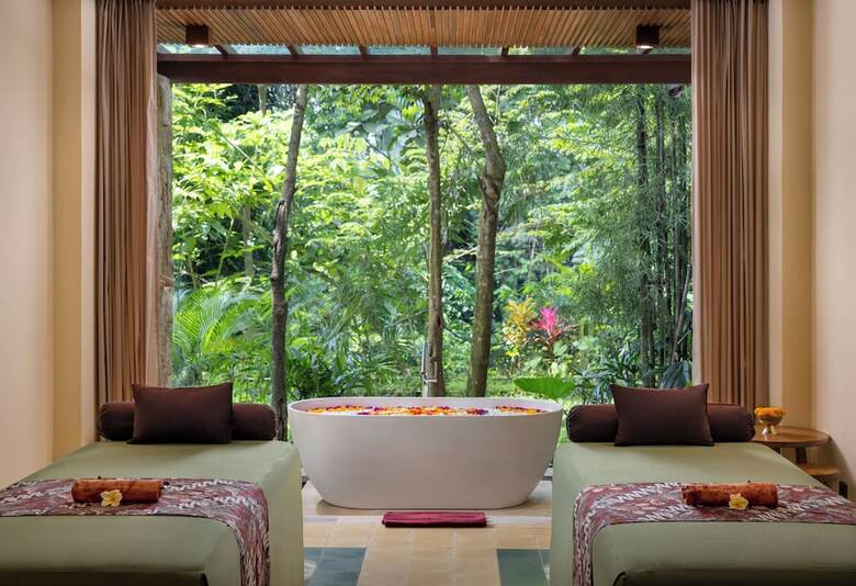 Hotel Adiwana Suweta