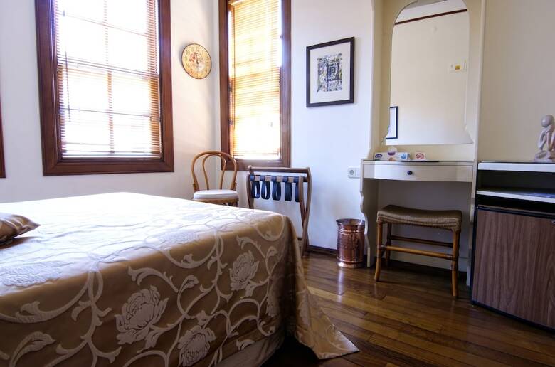Minyon Hotel