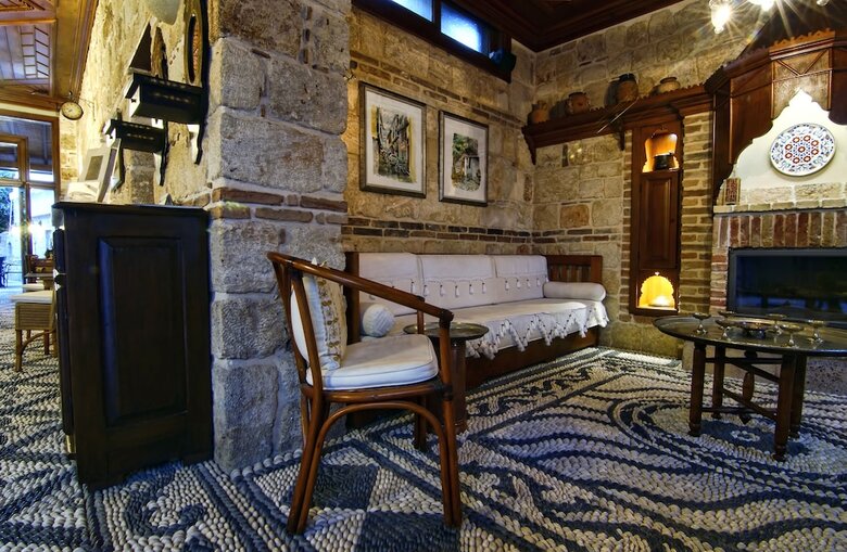 Minyon Hotel